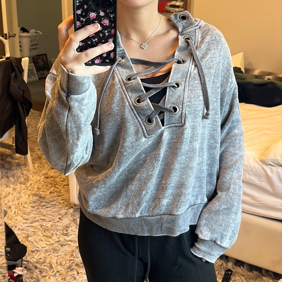 Super soft grey lace-up hopdie. So cute, lightweight, and comfortable - Picture 1 of 4